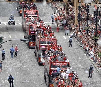 Chicago-Blackhawks-Parade.jpg