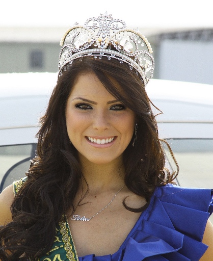 Mundo Miss Uk Today News Miss Brazil 2010 Débora Moura Lyra To