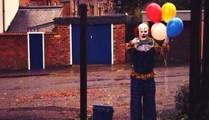 creepy-clown-in-northhampton